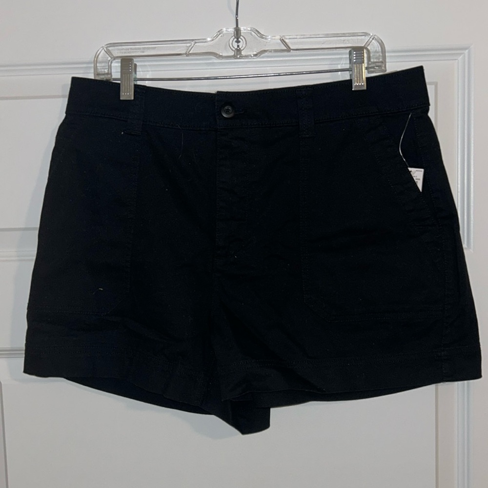 Old Navy High-Rise OG Chino 3.5” Inseam Black Shorts